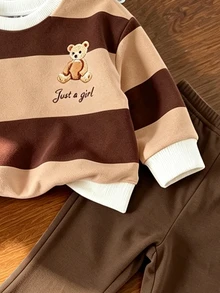 女童幼兒可愛熊圖案2件套，咖啡色對比寬條紋圓領套頭運動衫，精緻字母印花，羅紋袖口，搭配棕色喇叭長褲，寬鬆舒適版型，小女孩春秋冬季休閒外出2件套服裝，甜美時尚嬰兒日常穿著童裝，聖誕節、萬聖節、開學季 - 彩色 - 查看 4