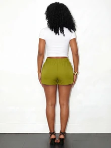 Zolique Women's Casual Everyday Commute Solid Color Pleated Slant Pocket Shorts, Belt Not Included - Green - View 8