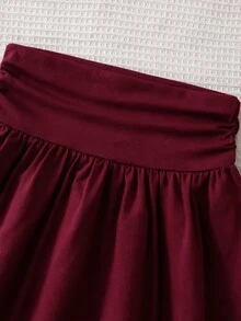 SHEIN Sparklyn 青少年女孩圓領短袖圖案T恤與百褶裙套裝 - 酒紅色 - 查看 6