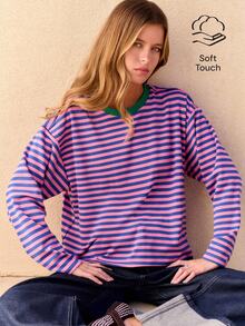 Nöista Striped Graphic Long Sleeve Tee With Contrast Collar. Fall, Casual, Street Style, Everyday Looks. - Blue - View 1