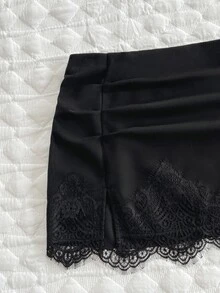 Elamini Autumn/Winter New American Minimalist Black Suede-Like Fitted Lace Patchwork Anti-Exposure Mini Skirt, Casual Street Style - Black - View 4