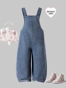 SHEIN Genkimix Kids 女童時尚百搭幼童牛仔吊帶褲 春夏秋冬復古中藍色牛仔布 紅櫻桃刺繡設計 胸前大蝴蝶結設計 寬鬆直筒版型 柔軟舒適面料 適合日常出遊與上學通勤 - 藍色 - 查看 3