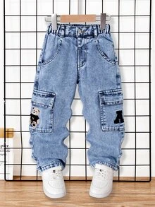 SHEIN Explorewe 男童休闲宽松直筒牛仔裤，可爱刺绣图案，中蓝色水洗牛仔布，适合小男孩，春秋新品 - 中等水洗藍 - 查看 7