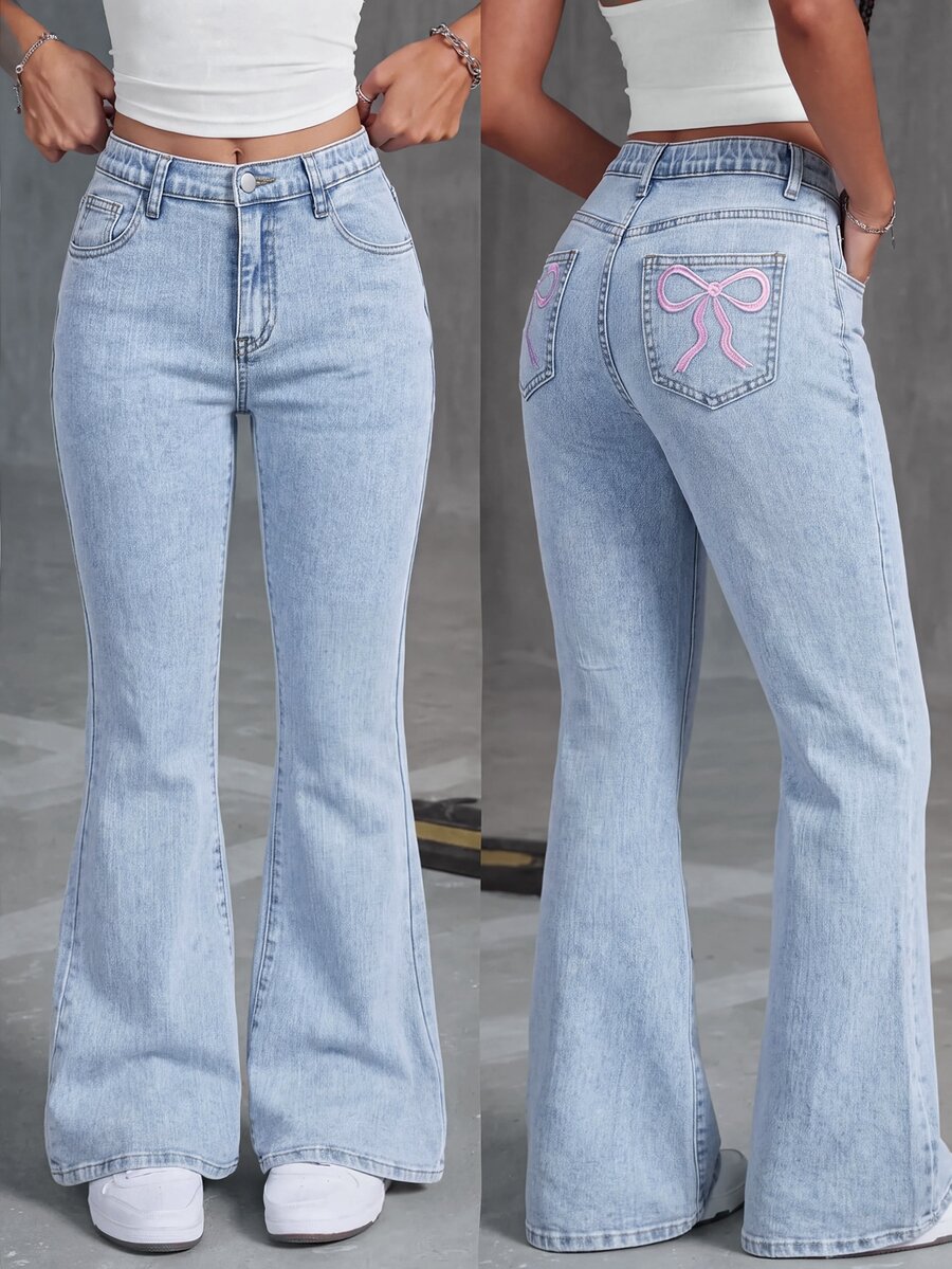 SHEIN Girlism 青少年女孩粉色蝴蝶結刺繡圖案淺藍色丹寧彈性緊身喇叭牛仔褲 秋冬休閒服 - 藍色 - 查看 1