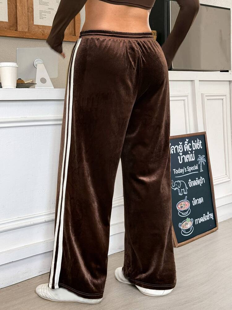 Muchica Women's Plus Size Brown Velvet Daily Sports Basic Casual High Waist Slimming Straight Leg Loose Pants With Pockets Front Drawstring Elastic Waistband - Brown - View 2