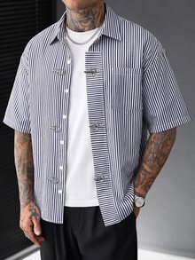 Manfinity CasualCool 男士海軍藍與白色短袖襯衫，高端鈕扣式襯衫，適合正式或休閒街頭穿搭場合，度假、辦公室、夏季 - 彩色 - 查看 7
