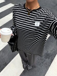 Muchica 女款黑色條紋針織字母拼接落肩長袖T恤與長褲套裝 - 黑色 - 查看 6