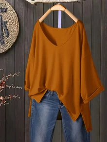 SHEIN Kaos Longgar Kasual Wanita Ukuran Besar Model V-Neck dengan Belahan Samping, Oranye Kuning - Jeruk - View 1