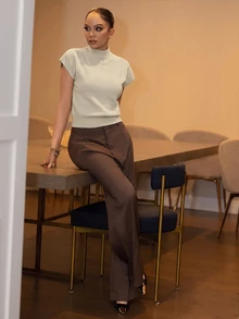Melissa Matos 女款休閒通勤簡約純色蝙蝠袖寬鬆針織上衣 - 米色 - 查看 4