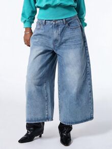 COUREZ Cropped Skater Jeans In Light Blue Wash Y2K Streetwear Casual Clothes Fall Winter Outfits For Women Shorts Denim Pants Everyday Going Out - Medium Wash - View 7