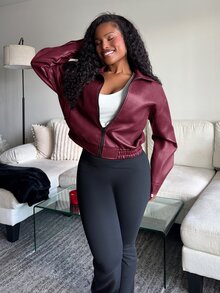 Tyla Gomez 春季新款做旧皮夹克，短款女士休闲外套，秋装 - 酒紅色 - 查看 6