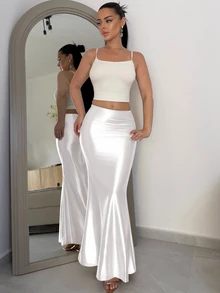 Vassilux Women's White Pleated Fishtail Skirt, Elegant - White - View 1