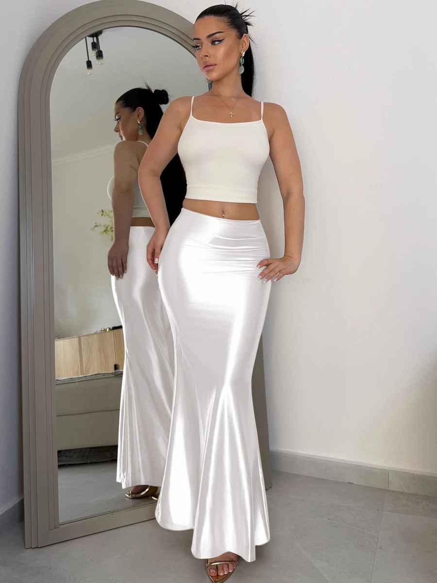Vassilux Women's White Pleated Fishtail Skirt, Elegant - White - View 1