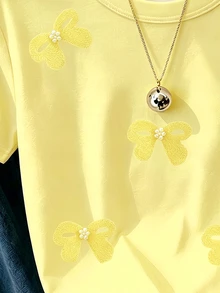 [印花設計] 少女蝴蝶結印花寬鬆圓領短袖T恤，淡黃色，適合春夏穿著，休閒舒適，酷夏系列必備，返校季首選，夏季基礎款上衣，春夏韓風，日常穿搭 - 彩色 - 查看 6