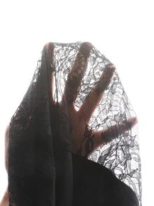 SHEIN 兒童青少年女孩春秋冬季休閒優雅時尚新款黑色肩部蝴蝶結裝飾對比色長袖長洋裝，日常穿著，外出/洋裝 - 黑色 - 查看 10