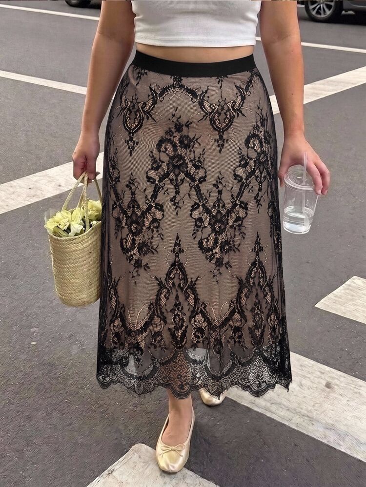 SHEIN MOD 大尺碼復古黑色蕾絲飾邊裙，復古宮廷風裙子，優雅浪漫蕾絲設計百搭A字裙 - 黑與白 - 查看 5