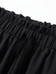 Balvessa Celana Panjang Wanita Elegan untuk Perjalanan Sehari-hari dengan Motif Renda dan Potongan Lebar - Hitam - View 5