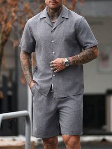 Manfinity CasualCool 男士成熟休閒深灰色編織短袖襯衫與短褲套裝 - 深灰色 - 查看 4