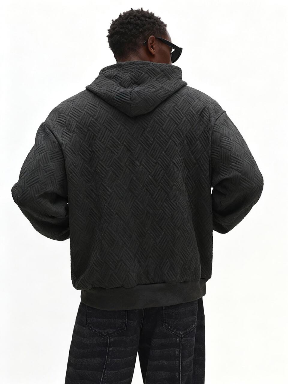 Sudadera con capucha de jacquard texturizado con estampado geométrico