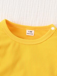 SHEIN Playful Pals 2件組女嬰韓式清新花卉刺繡牛仔吊帶褲套裝，黃色荷葉袖羅紋長袖T恤，精緻刺繡牛仔布，柔軟面料，適中厚度，嬰兒幼兒2件套，春/秋新品，適合派對、慶祝、日常穿著，0-1歲 - 彩色 - 查看 4