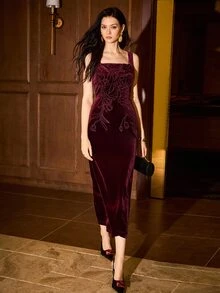 MOTF PREMIUM Gaun Panjang Bordir Elegan Wanita untuk Kencan Musim Gugur/Dingin - Purple - View 5