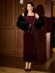 MOTF PREMIUM Gaun Panjang Bordir Elegan Wanita untuk Kencan Musim Gugur/Dingin - Purple - View 7