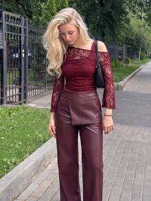SHEIN MOD 女款酒紅色PU拼接正式長褲，適合返校季、秋冬服飾、萬聖節裝扮、外出、派對、聖誕節、新年 - 酒紅色 - 查看 3