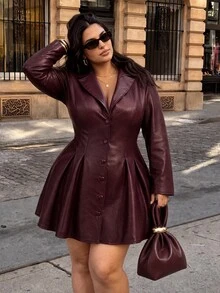 SHEIN BAE CURVE 大尺碼女款人造皮革大衣裙，翻領設計，百褶裙擺，長袖前開鈕扣短版西裝外套，辦公通勤秋季優雅風 - 酒紅色 - 查看 10