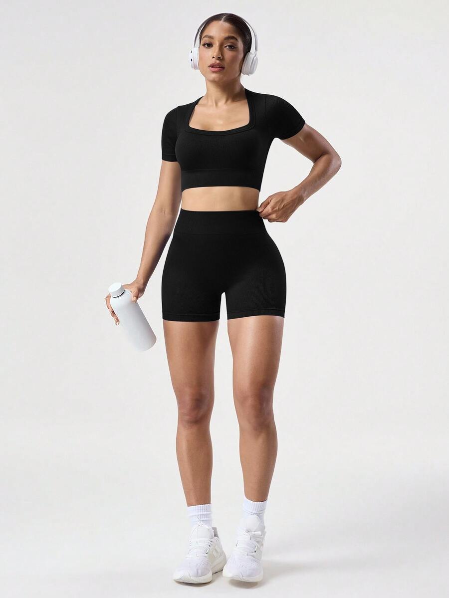 SHEIN Sports 2 件套 + 常规版型 + 吸湿排汗面料/罗纹 + 圆领/基本款/海军蓝 + 运动服套装 + 无缝/健身/瑜伽短裤紧身裤套装 骑行短裤套装 瑜伽套装 短裤 女士健身套装 - 黑色 - 查看 1