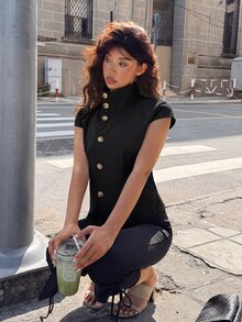 Aloruh 極簡通勤風立領鈕扣裝飾前開襟卡其色修身女款襯衫 - 黑色 - 查看 9