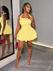 BamGleam Gaun Mini Wanita Seksi Musim Panas Warna Polos Tanpa Punggung dengan Hem Gelembung untuk Pakaian Tahun Baru - Kuning - View 1