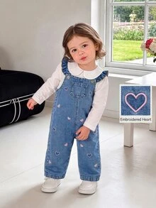SHEIN Playful Pals Toddler Baby Girl's Denim Dungarees With Soft Cotton Ruffled Shoulder Straps Embroidered Hearts; Suitable For Spring, Summer,Autumn,Fall,And Winter - Medium Wash - View 9
