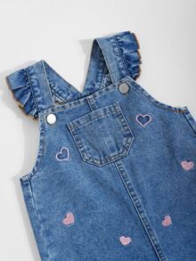 SHEIN Playful Pals Toddler Baby Girl's Denim Dungarees With Soft Cotton Ruffled Shoulder Straps Embroidered Hearts; Suitable For Spring, Summer,Autumn,Fall,And Winter - Medium Wash - View 4