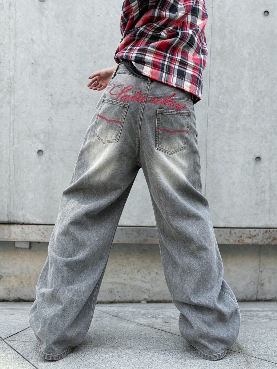 Manfinity EMRG Men's Grey Letter Embroidered Casual Y2k Graphic Loose Wide Leg Denim Jeans Rave Vacation Grey Autumn - Light Grey - View 1