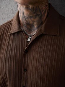 Manfinity CasualCool 男士休閒純色棕色短袖單排扣襯衫，街頭風，夏季 - 棕色 - 查看 4