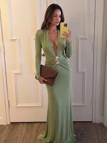 Aloruh Gaun Lengan Panjang Seksi Berwarna Hijau Muda dengan Leher V Dalam untuk Liburan dan Kencan - Olive Green - View 2