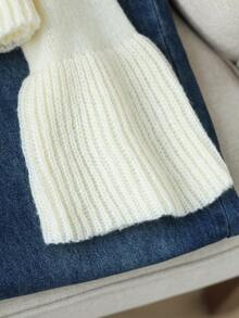 SHEIN 1件女童開襟毛衣，法式溫柔百搭V領杏色主體搭配黑色鋸齒飾邊，單扣與3D蝴蝶結設計，寬鬆落肩荷葉袖喇叭袖口，甜美可愛風，適中厚度，整齊下擺，緊口袖口，柔軟親膚，適合日常穿著、學校、外出、聚會等，秋冬款 - 米色 - 查看 4