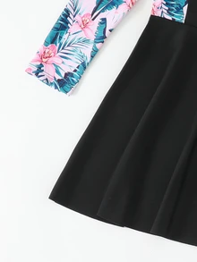 SHEIN 青少年女孩坦基尼泳裝，保守防曬，黑色底色配熱帶葉子與蘭花印花，前拉鍊上衣配高腰裙底，2件套，時尚、休閒、酷，適合游泳、夏季度假、海灘、泳池派對 - 黑色 - 查看 4