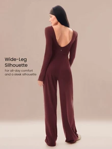 GLOWMODE Bodysuit FeatherFit™-Air Tahan Sinar Matahari untuk Kerja dan Aktivitas Sehari-hari, Leher Persegi, Punggung Terbuka Bentuk U, Kaki Lebar, Lengan Panjang, dengan Lubang Jempol, Pakaian Kasual Sehari-hari, Bantalan Dada yang Dapat Dilepas - Burgundy - View 2