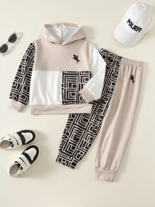 SHEIN 小男孩休閒簡約時尚馬標字母復古圖案蜘蛛網印花寬鬆運動風長袖連帽衛衣兩件套，適合秋冬穿著 - 彩色 - 查看 3