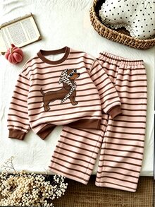 SHEIN Reset Phase 女童秋冬波點臘腸狗幼犬印花運動衫套裝，復古棕色調可愛臘腸狗圖案，寬鬆圓領長袖運動衫 + 搭配條紋寬腿褲，小女孩日常外出遛狗穿搭，時尚潮流兩件套，實用百搭秋冬童裝，萬聖節聖誕節開學可愛造型 - 彩色 - 查看 5