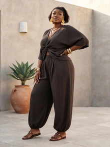 CurvyTilda 2026 Spring/Summer Women's Plus Size New Bold, Classy Feminine Style Tummy Control Fit Breathable Elegant Romantic Classic Brown Front Twist Short Sleeve Cropped Top And Tapered Pants Set - Brown - View 4