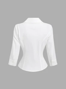 Sweetra Kemeja Wanita Polos Gaya Prancis Chic dengan Pinggang Ramping, Lipit, dan Kancing Tunggal - Putih - View 2