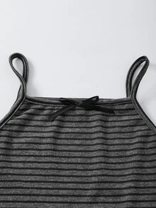 SHEIN 青少年女孩黑色與灰色條紋學院風三件套，立領長袖修身夾克、條紋蝴蝶結細肩帶背心、條紋喇叭褲，優雅老錢風，舒適適合校園、秋季、萬聖節、聖誕節與日常穿著 - 藍色 - 查看 9