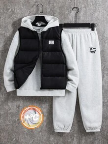 SHEIN 3件組買2送1兒童青少年男孩休閒百搭灰色花卉衛衣與運動長褲套裝，附保暖內裡加厚背心，百搭上衣，適合秋冬，絎縫外套，秋季穿搭，冬季穿搭，學校、家庭聚會、運動 - 彩色 - 查看 4