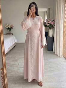 Yasveil 女士春夏粉色编织长袖蕾丝边系带A字优雅浪漫阿拉伯连衣裙 - 粉色 - 查看 7