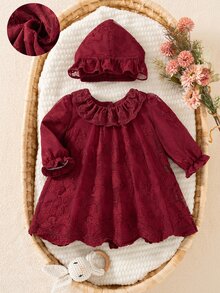 SHEIN 2件組新生女嬰復古花卉刺繡鏤空設計彼得潘領長袖泡泡袖A字洋裝，附配套蕾絲帽子 - 酒紅色 - 查看 7