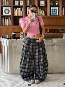 Muchica 大尺碼女款格紋百褶鈕扣寬鬆長褲 - 黑色 - 查看 4