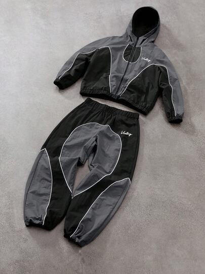 SHEIN 2pcs Kids Tween Boy Casual Streetwear Loose Fit Sports Outdoor Full Zip Hoodie Jacket And Jogger Pants Set, Suitable For Autumn/Winter Casual Sports Style