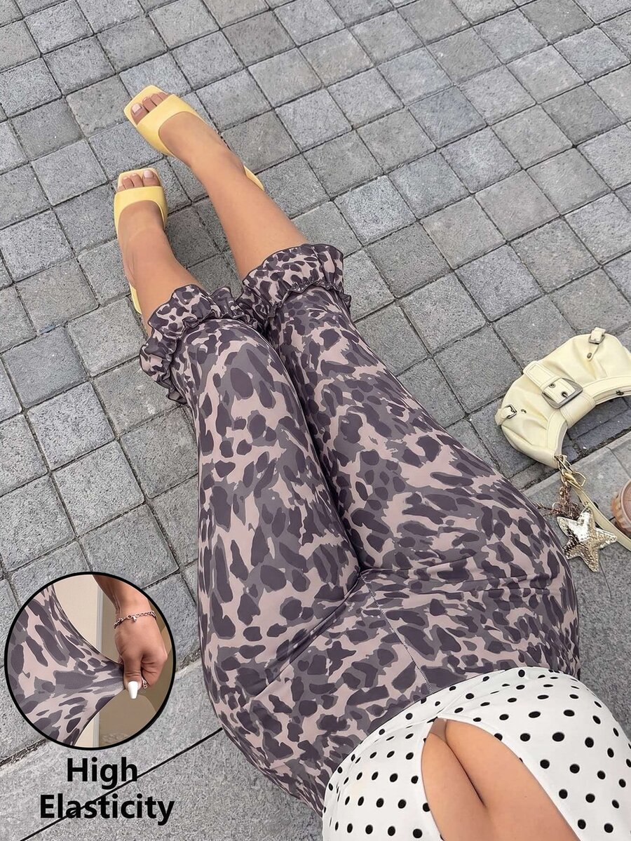 Muchica Plus Size Fashion Leopard Print 3/4 Length Leggings - Multicolor - View 1